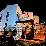 Denize Sifir Benzersiz Villa
