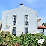 Denize Sifir Benzersiz Villa
